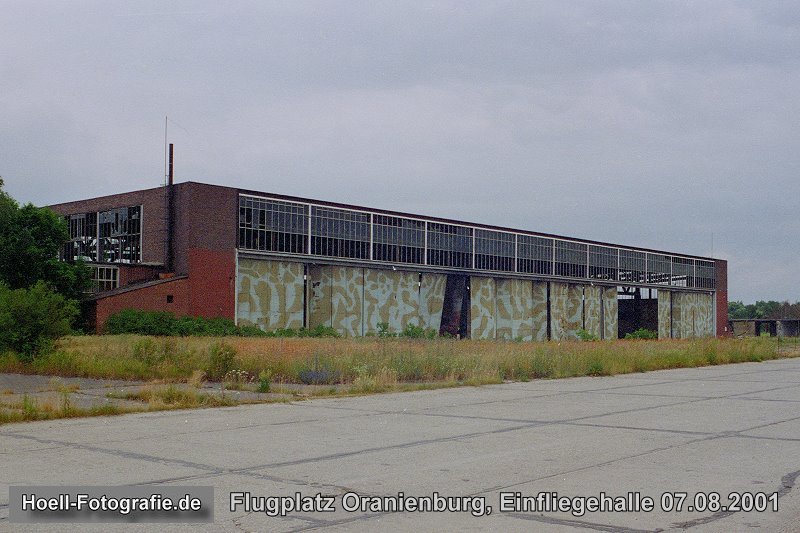 Einfliegehalle der Heinkel-Werke Oranienburg - ehemaliger Flugplatz Oranienburg - Foto: Olaf Hoell