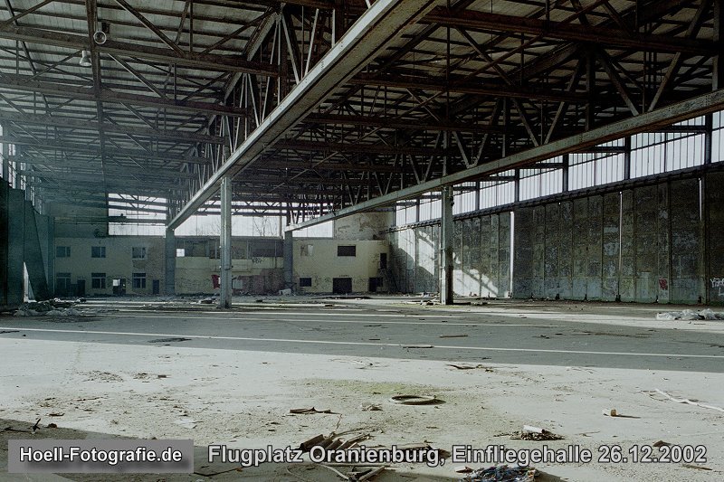 Einfliegehalle der Heinkel-Werke Oranienburg - ehemaliger Flugplatz Oranienburg - Foto: Olaf Hoell Einfliegehalle der Heinkel-Werke Oranienburg - ehemaliger Flugplatz Oranienburg - Foto: Olaf Hoell