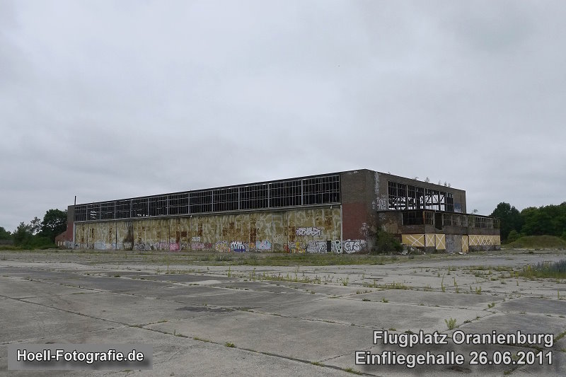 Einfliegehalle der Heinkel-Werke Oranienburg - ehemaliger Flugplatz Oranienburg - Foto: Olaf Hoell