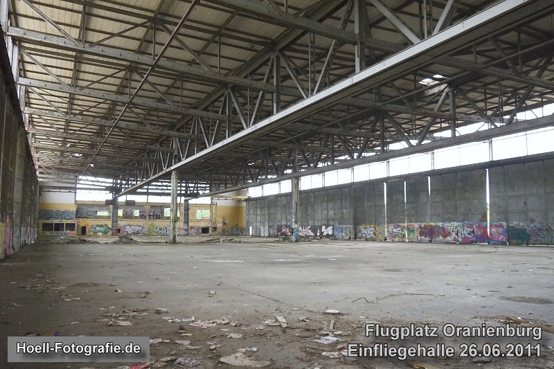 Einfliegehalle der Heinkel-Werke Oranienburg - ehemaliger Flugplatz Oranienburg - Foto: Olaf Hoell