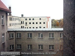 ehemalige Gefängnis Oranienburg am 26.10.2004 - Foto: Olaf Hoell